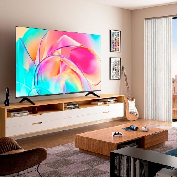 Hisense 65E7KQTUK 65" 4K Ultra HD QLED Smart TV_view