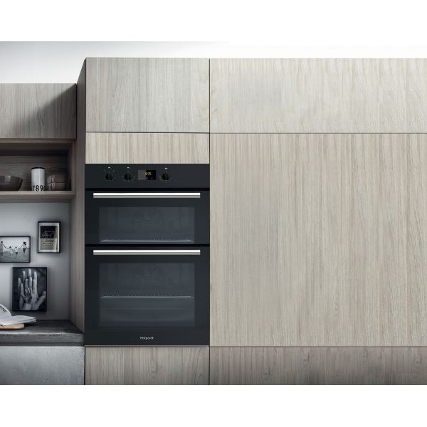 Picture of Hotpoint DD2540BL Built In Electric Double Oven in Black