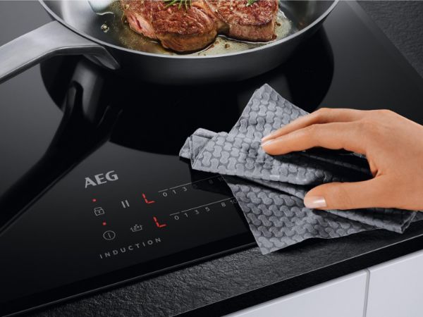 Picture of AEG IAE64411FB 59cm Induction Hob in Black