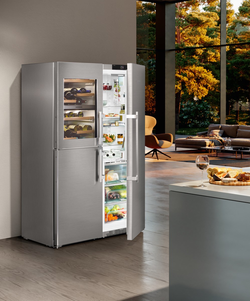 Liebherr SBSes8496 Side - Non-plumbed American Fridge Freezers