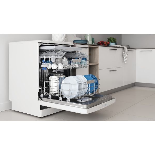 Picture of Indesit DFO3T133FUK Freestanding Dishwasher with 14 Place Settings 