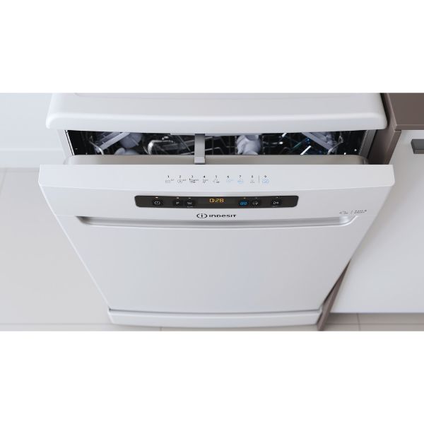 Picture of Indesit DFO3T133FUK Freestanding Dishwasher with 14 Place Settings 