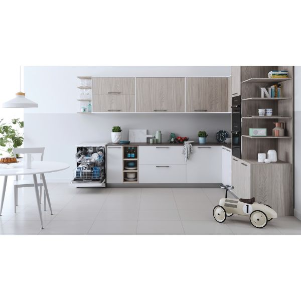 Picture of Indesit DFC2C24UK Full Size Dishwasher-Discontinued