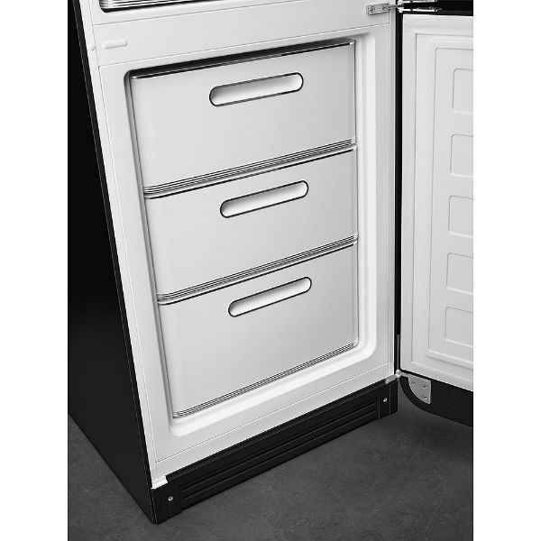 Picture of Smeg FAB32RBL5UK 50s Style Fridge Freezer in Black
