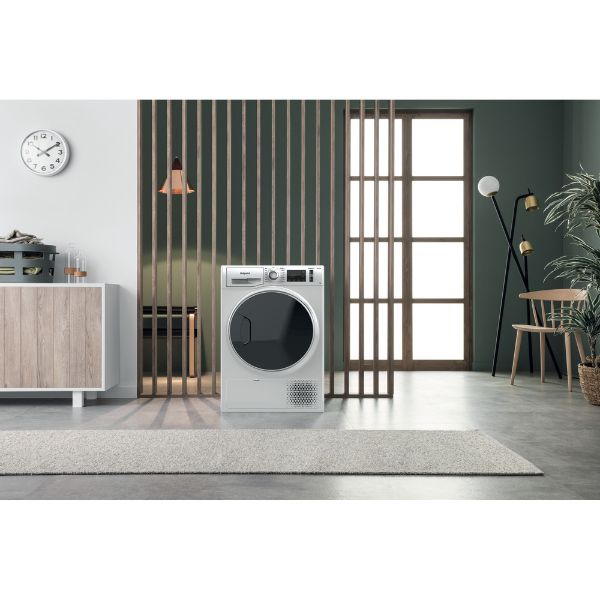Picture of Hotpoint NTM119X3EUK 9kg Heat Pump Tumble Dryer in White