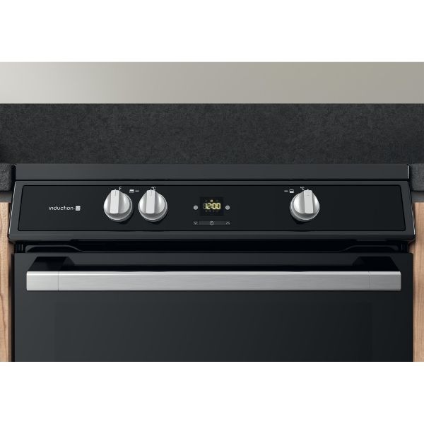 Picture of Hotpoint HDT67I9HM2C 60cm Electric Double Oven Cooker with Induction Hob
