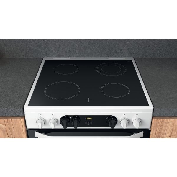 Picture of Hotpoint HDM67V9CMW 60cm Double Oven Electric Cooker with XL Cavity and Ceramic Hob