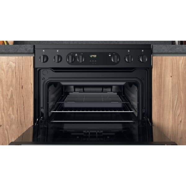 Picture of Hotpoint HDM67V9CMB 60cm Double Oven Electric Cooker with Ceramic Hob