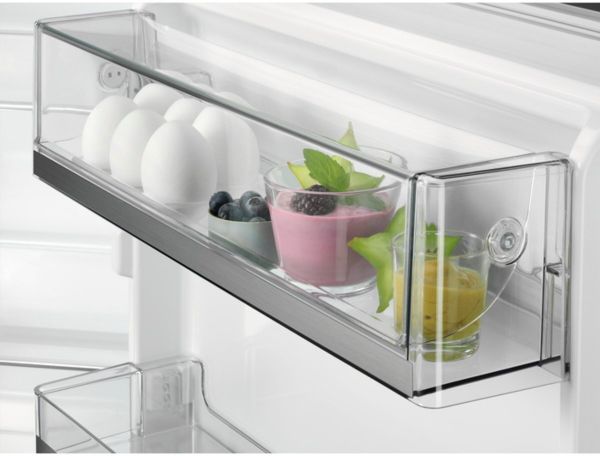 Picture of AEG RTB515E1AW 3000 Series 84.5 cm Freestanding Undercounter Refrigerator - Discontinued