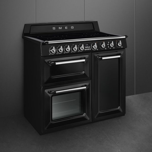 Picture of Smeg TR103IBL2 100cm Victoria Induction Range Cooker in Black