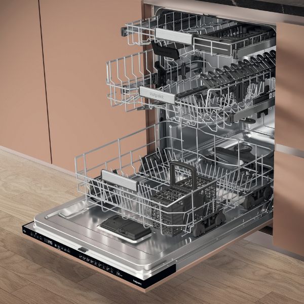Hotpoint Hydroforce H8I HP42 L UK Built in 14 Place Setting Dishwasher - Ex Display open 2
