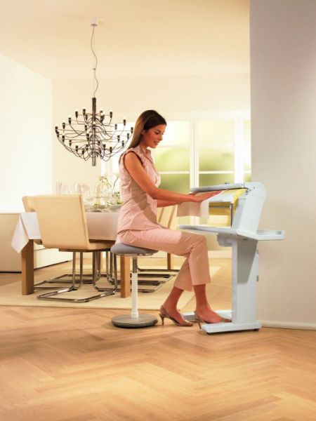 Miele B 990 Rotary Ironer_product in operation