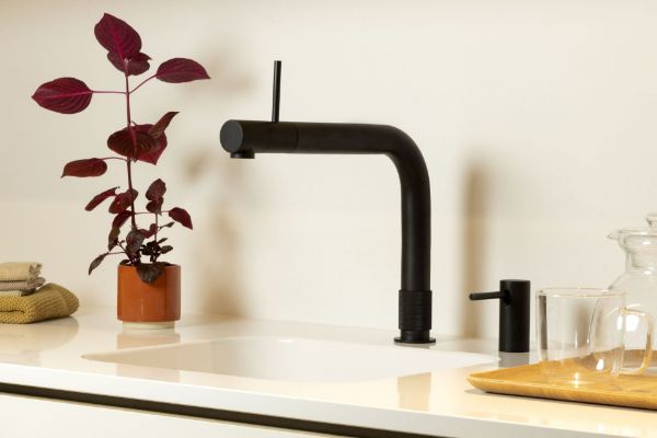 PRO7  Front Tap in Black 7FRONTBLK