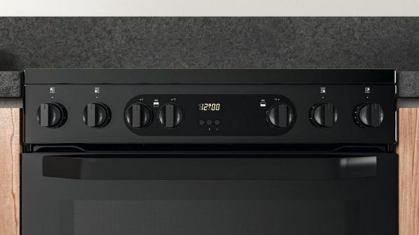 Hotpoint HDEU67V9C2B/UK 60cm Double Oven Electric Cooker with Ceramic Hob - Black_control panel