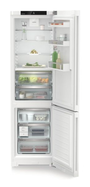 Liebherr CBNc5723 Plus BioFresh NoFrost Fridge Freezer_interior