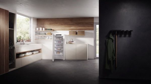 Liebherr FNa 6625 Plus NoFrost Freestanding Freezer _room view