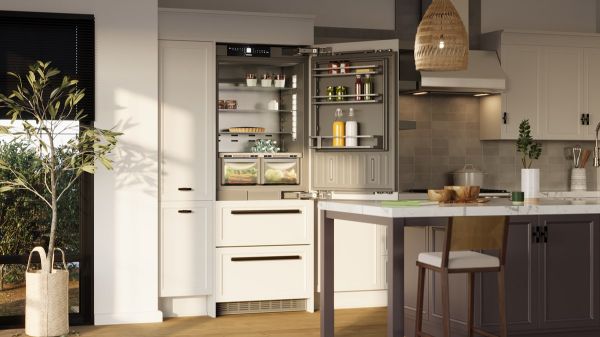 Liebherr ECBNe 7870 BioFresh NoFrost Combined Integrated Fridge Freezer _integrated door open