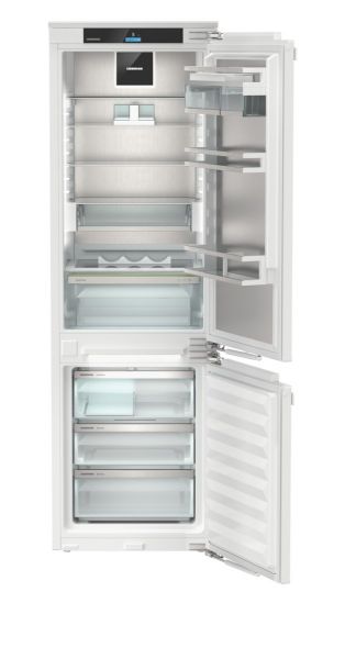 Liebherr ICNci5173 Peak NoFrost Integrated Fridge Freezer with EasyFresh_interior
