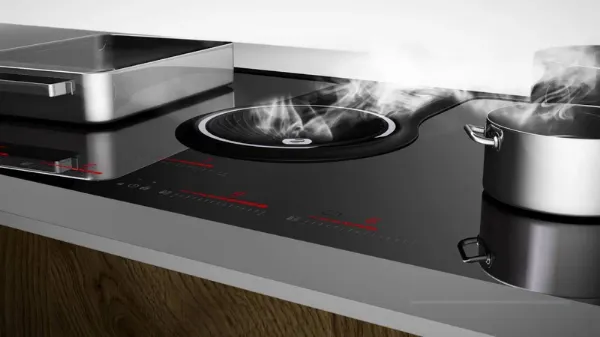 Elica NT-ONE-DO NikolaTesla ONE 83cm Induction Hob with Integrated Extraction - Duct Out_in use