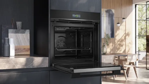 Siemens HB772G1B1B iQ700 Built-in Single Electric Oven in Black_open
