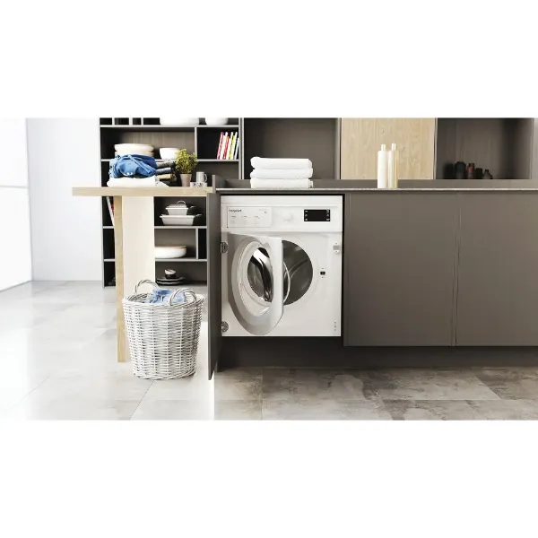 Hotpoint BI WMHG 81485 UK 8kg 1400 Spin Integrated Washing Machine_kitchen view