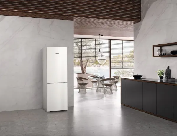 Miele KFN4375 CD Freestanding Fridge Freezer with DailyFresh, NoFrost and ComfortClean_room view