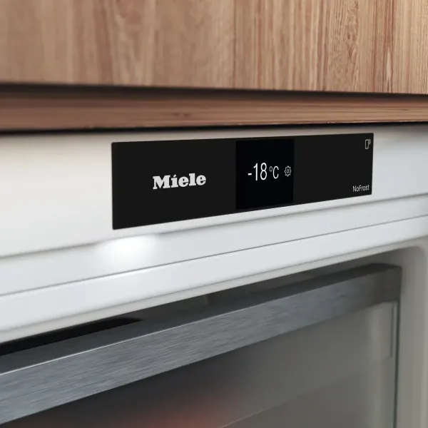 Miele FNUS 7040 D Integrated Compact Freezer with NoFrost, SoftClose and SuperFreeze_controls