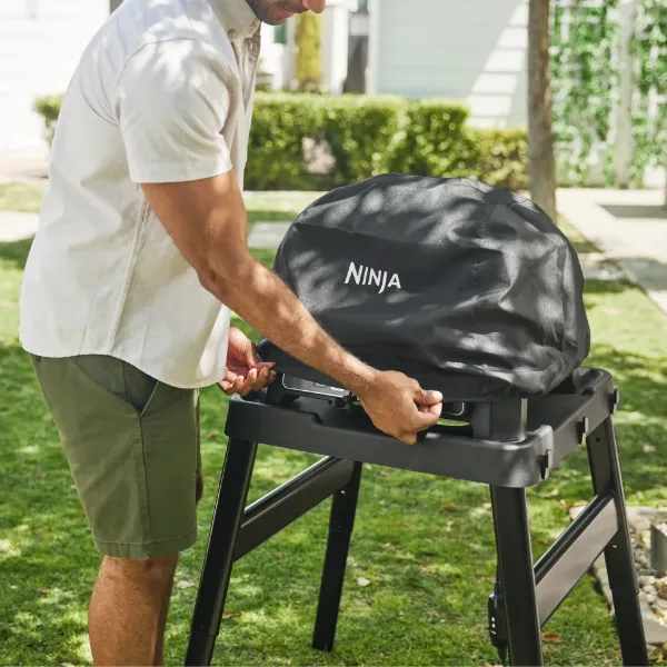 Ninja XSKOGXLCVREU Woodfire XL Grill Cover - Black_removal