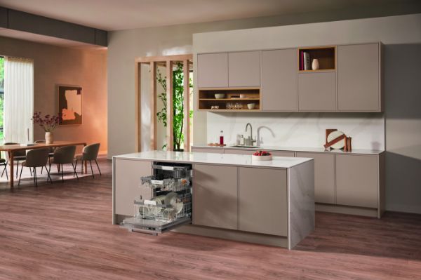 Miele G7185 SCVi XXL Full Size XXL Integrated Dishwasher with AutoDos in Stainless Steel_room view