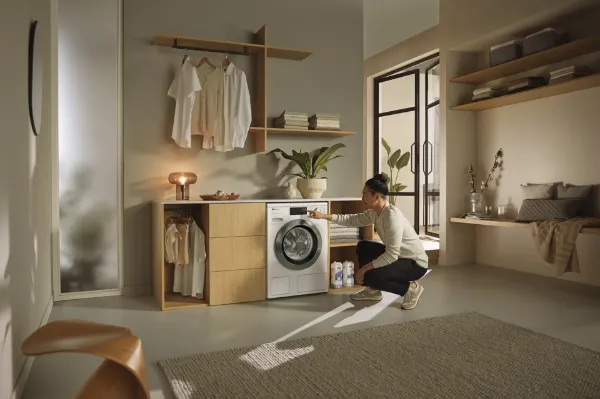 Miele WEG885 WCS 9kg 1400 Spin Washing Machine - Lotus White_in use