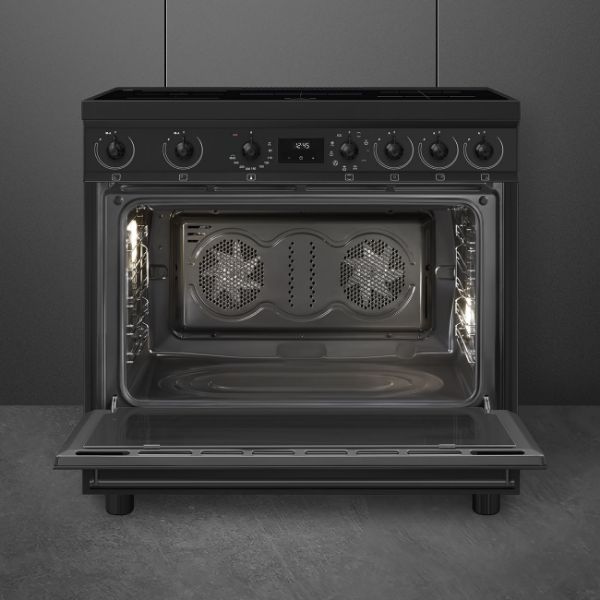 Smeg C9IMN2 90cm Symphony Classic Single Cavity Induction Range Cooker in matte black _ empty open oven view