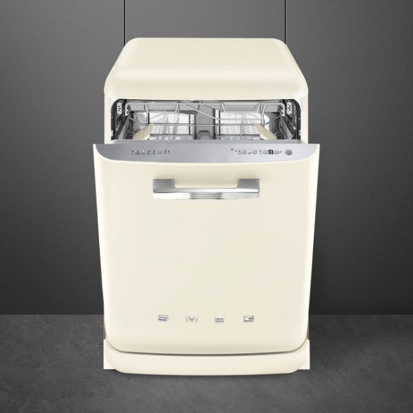Smeg DFFABCR 60cm 50s style Freestanding Dishwasher in Cream _ front view