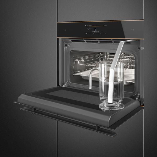 SO4606WAPNR Compact 45cm Dolce Stil Novo Omnichef Wi-Fi Oven Copper demo 