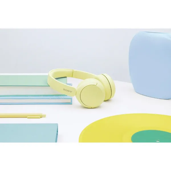 Sony WHCH520Y.CE7 Wireless Bluetooth Over ear headphones - Yellow_room view