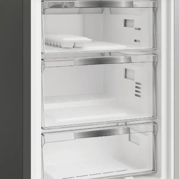 Hotpoint HPK 26363 W4UK Fridge Freezer 60/40 In White - Inside