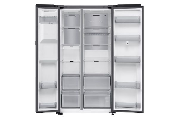 Samsung RS90F66BEFEU Family Hub™ 614L Smart American Fridge Freezer in Black_interior