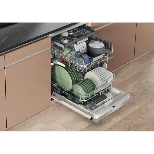 Hotpoint H5PC15M6 UK MaxiSpace Integrated Full Size Dishwasher with 3rd Rack open 2