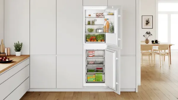 Bosch KIN85NSE0G Built-In Fridge-Freezer
