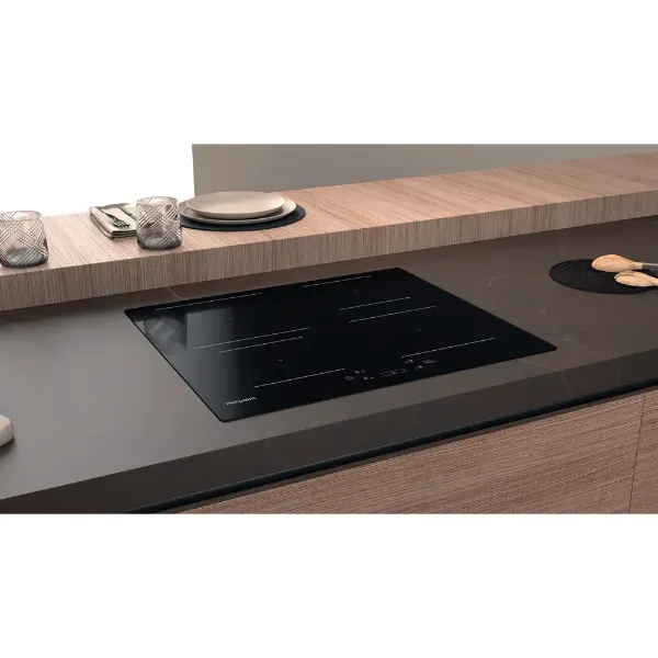 Hotpoint TQ 1460S NE Induction Hob Black demo 2