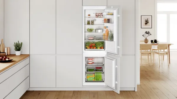 Bosch KIN86NSE0G Built-In Fridge-Freezer