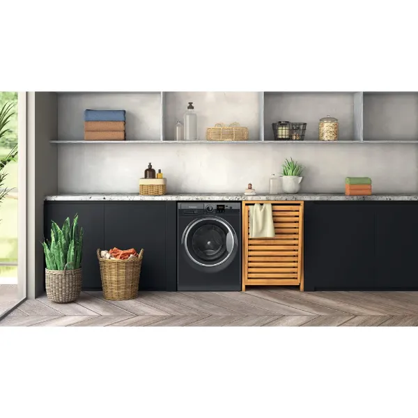 Hotpoint NSWF946BSUK Freestanding AntiStain 9kg Washing Machine in Black_Lifestyle