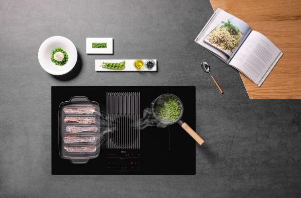 Elica NikolaTesla NT-LIBRA-EVO-BL 80cm Wide Venting Hob in Black_in use
