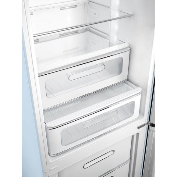 Smeg FAB32RPB6UK 60cm 50’s Style Fridge Freezer Right Hand Hinged In Pastel Blue