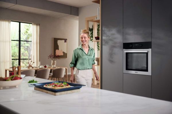 Miele H2761BP Built in Single Electric Oven in Stainless Steel with Pyrolytic Cleaning 