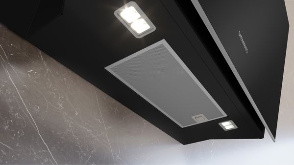 Siemens LC91KLT60B 90cm iQ700 Wall-mounted Cooker Hood in Black