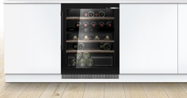 Bosch KUW21AHG0G Built In Wine Cooler in Black
