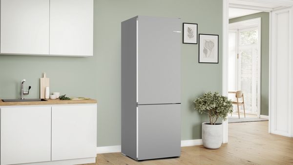 Bosch KGN492LDFG Freestanding Fridge Freezer In Inox-look