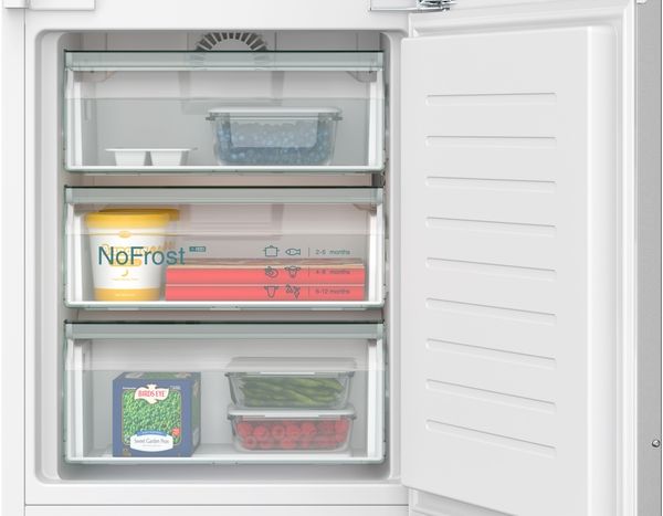 Siemens KI96NVFD0 Built in 70/30 Frost Free Fridge Freezer