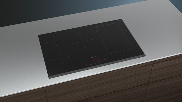Siemens ED851HWB1E iQ500 80cm Induction Hob in Black