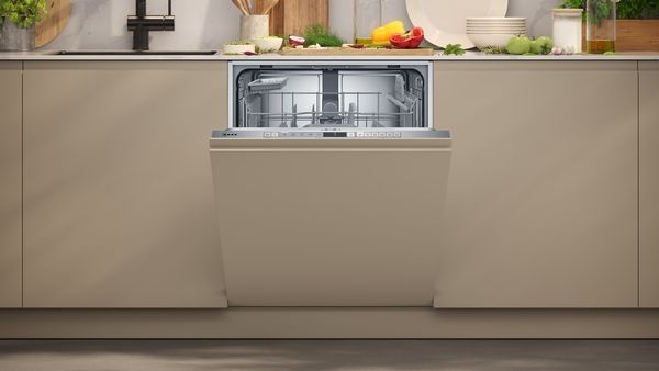 Neff S153HTX02G Full Size Integrated Dishwasher with 13 Place Settings